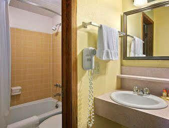 Days Inn By Wyndham International Falls Esterno foto